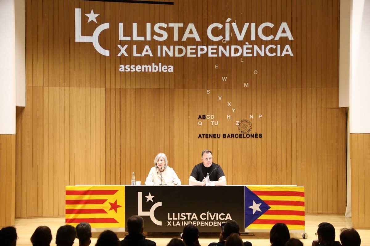 Dolors Feliu i Uriel Bertran, en la xerrada central sobre la ''llista cívica'' de l'ANC - ANC