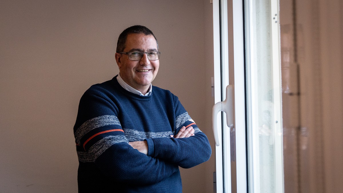 Jordi Nomen, tutor, professor de Filosofia i Ciències Socials des de fa més de tres dècades a Sadako i autor de Com parlar amb un adolescent i que t’escolti (Arpa) - Hugo Fernández