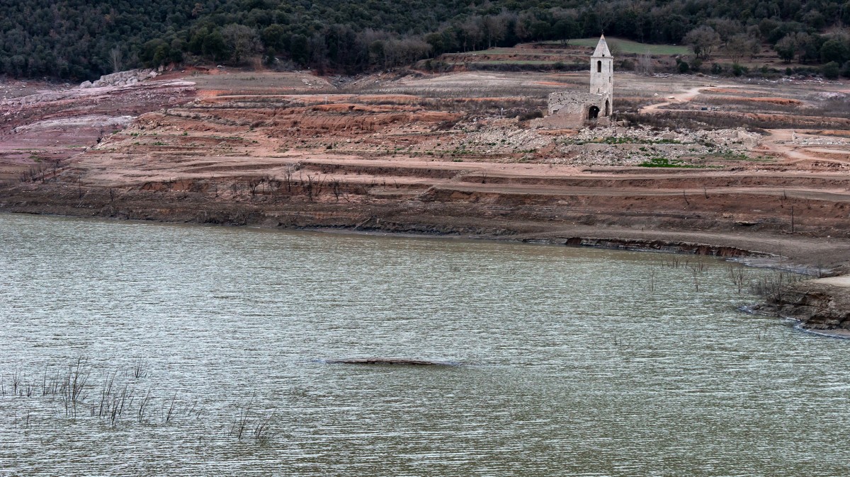 El vell pont medieval de Sant Romà de Sau ha començat a emergir - Emili Vilamala