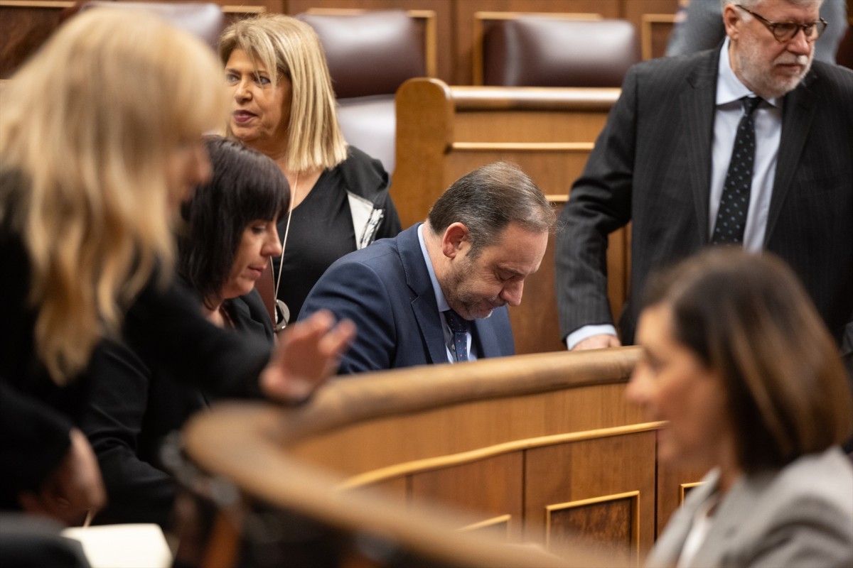 Ãbalos garanteix que farà costat a Sánchez des del grup mixt malgrat la ruptura amb el PSOE