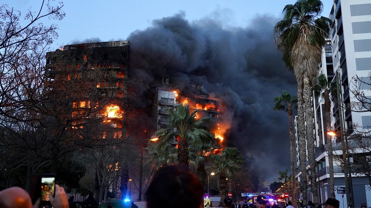 Canvi en l'origen de l'incendi a València: no va ser un tendal, sinó un electrodomèstic