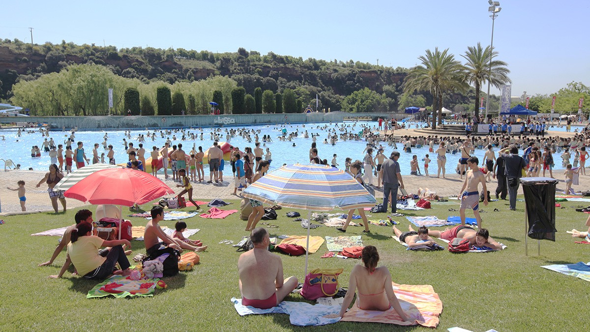 El Govern només permetrà omplir les piscines municipals catalogades com a refugi climàtic