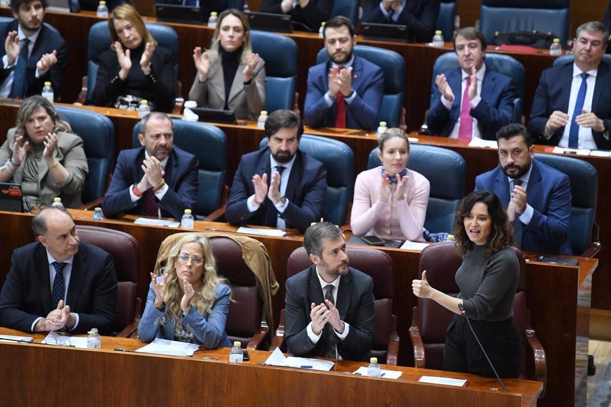 Ayuso justifica el seu veto a traslladar la gent gran als hospitals de Madrid perquè es morien igual