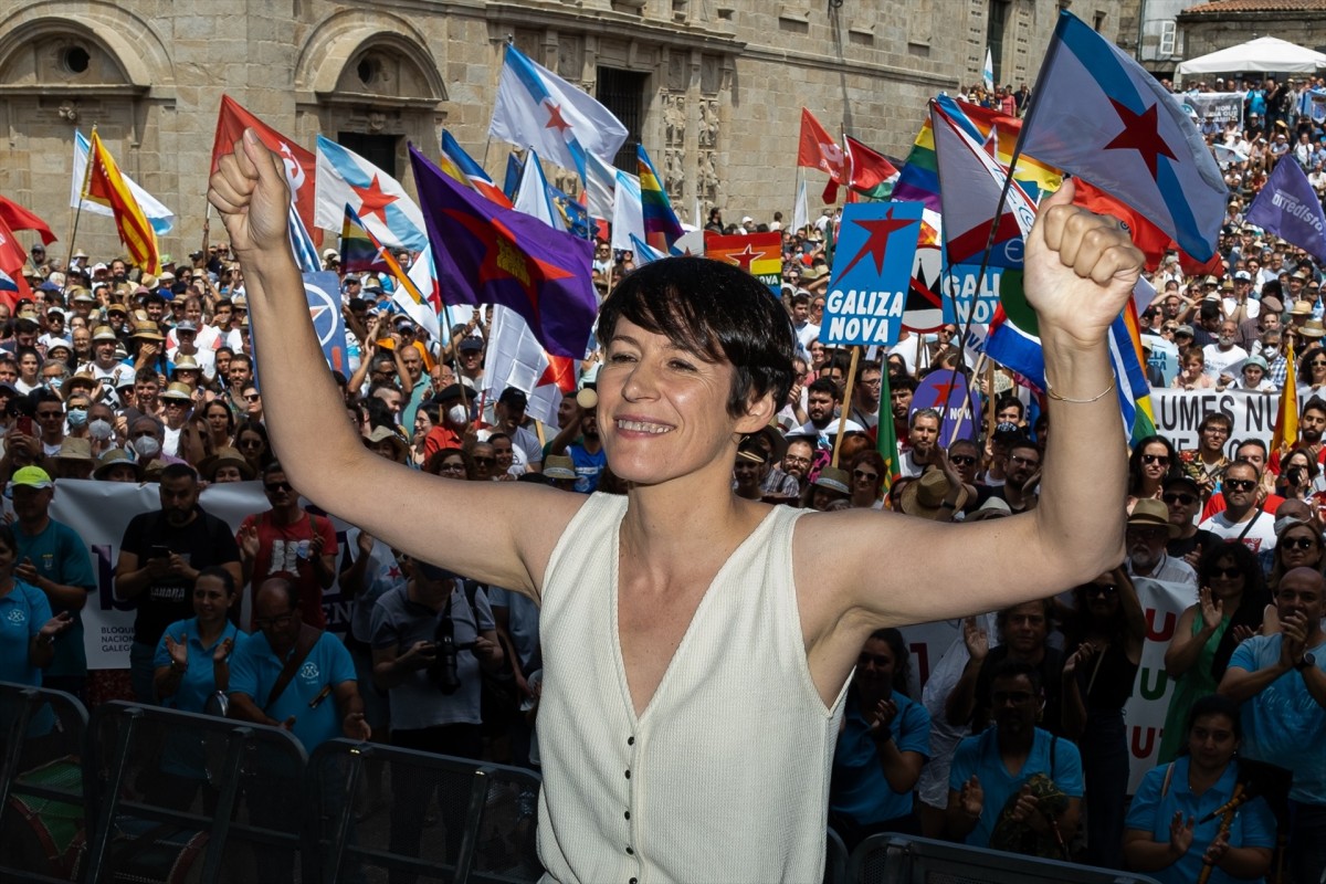 Ana Pontón, dalt l'escenari en la Diada da Patria Galega - César Arxina / Europa Press
