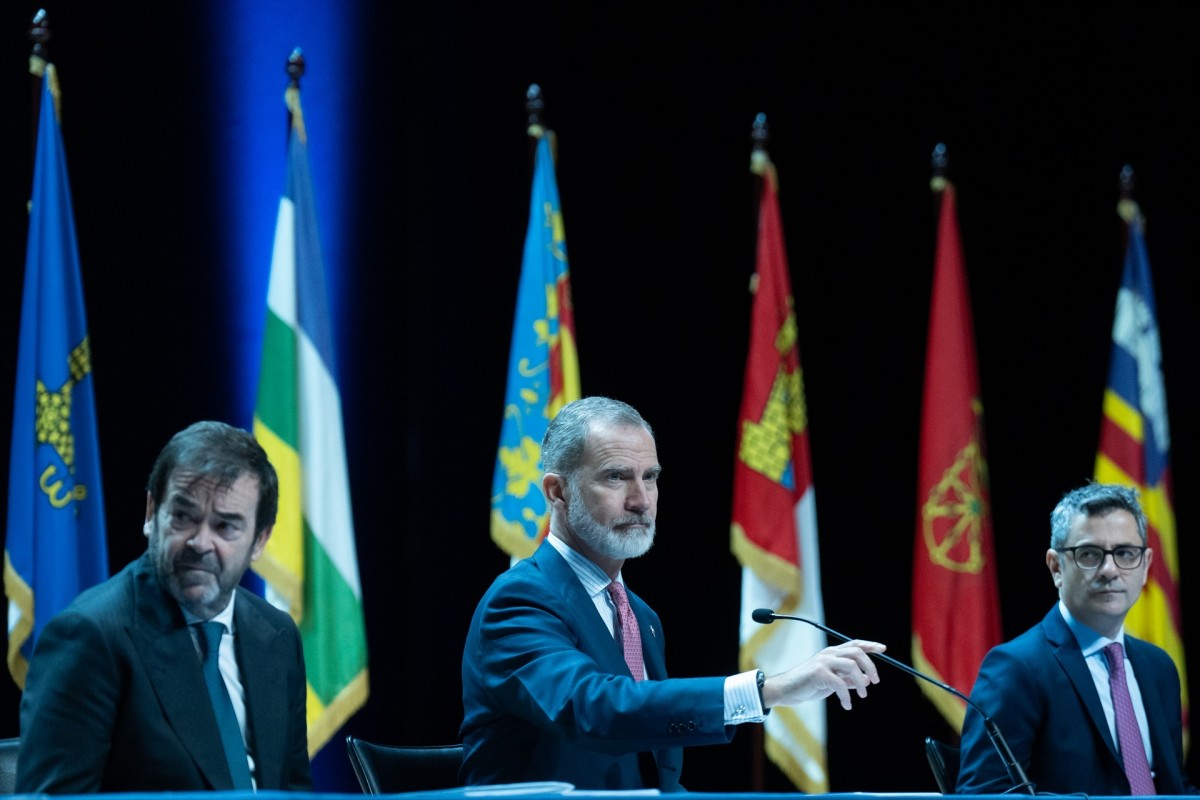 Felip VI, acompanyat del president del CGPJ i del ministre Bolaños, ha presidit la cerimònia de lliurament de despatxos als nous jutges - David Zorrakino / Europa Press