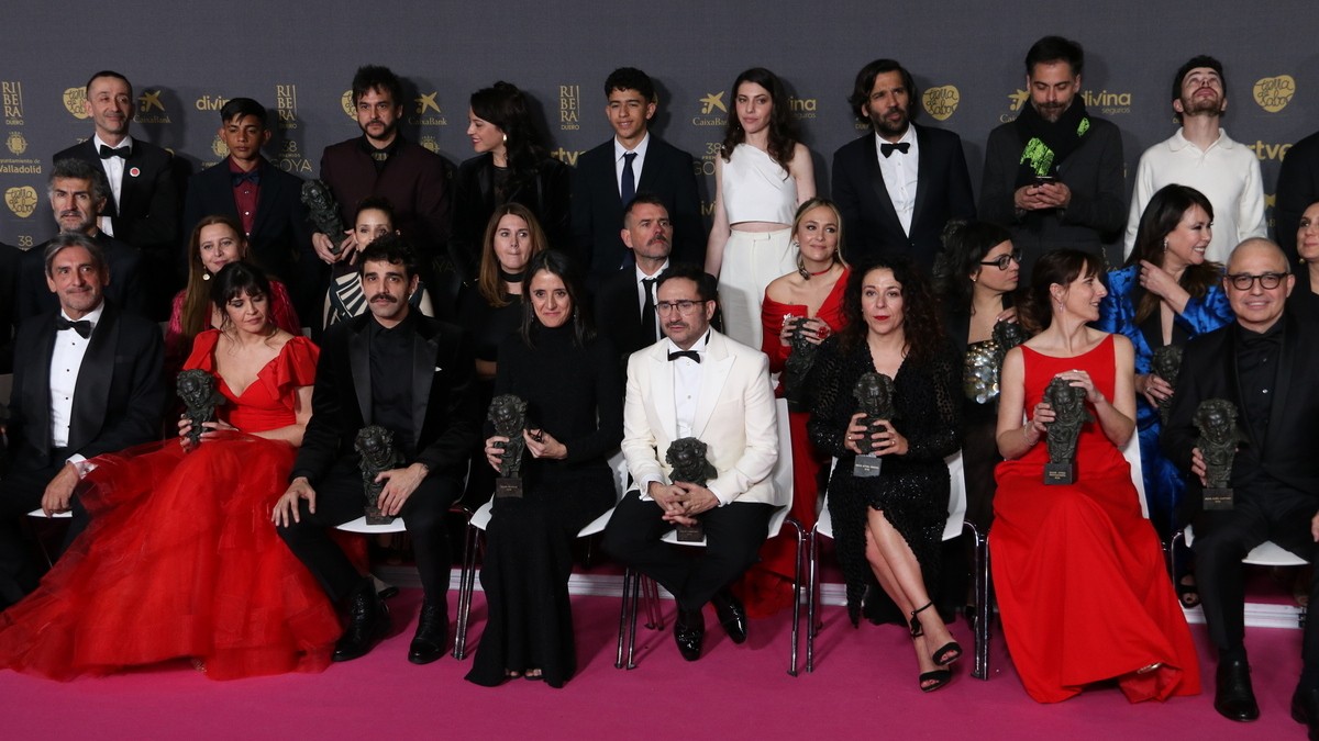 J. A. Bayona i «La sociedad de la nieve» arrasen als Goya amb 12 estatuetes