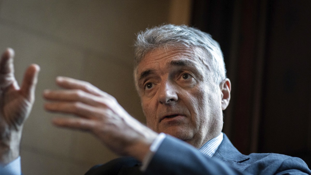 Miodrag Vlahovic, polític montenegrí - Hugo Fernández