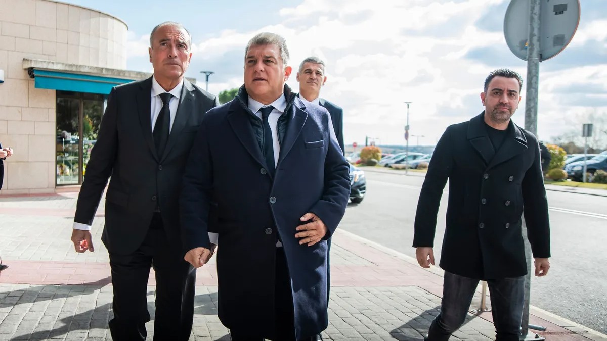 Laporta admet que les opcions per substituir Xavi estan «bastant acotades»