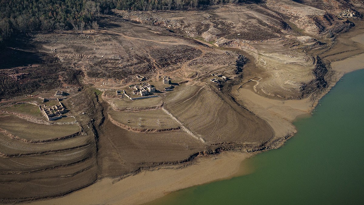 Els embassaments del Ter-Llobregat baixen de 100 hm3, el llindar de l'emergència per sequera