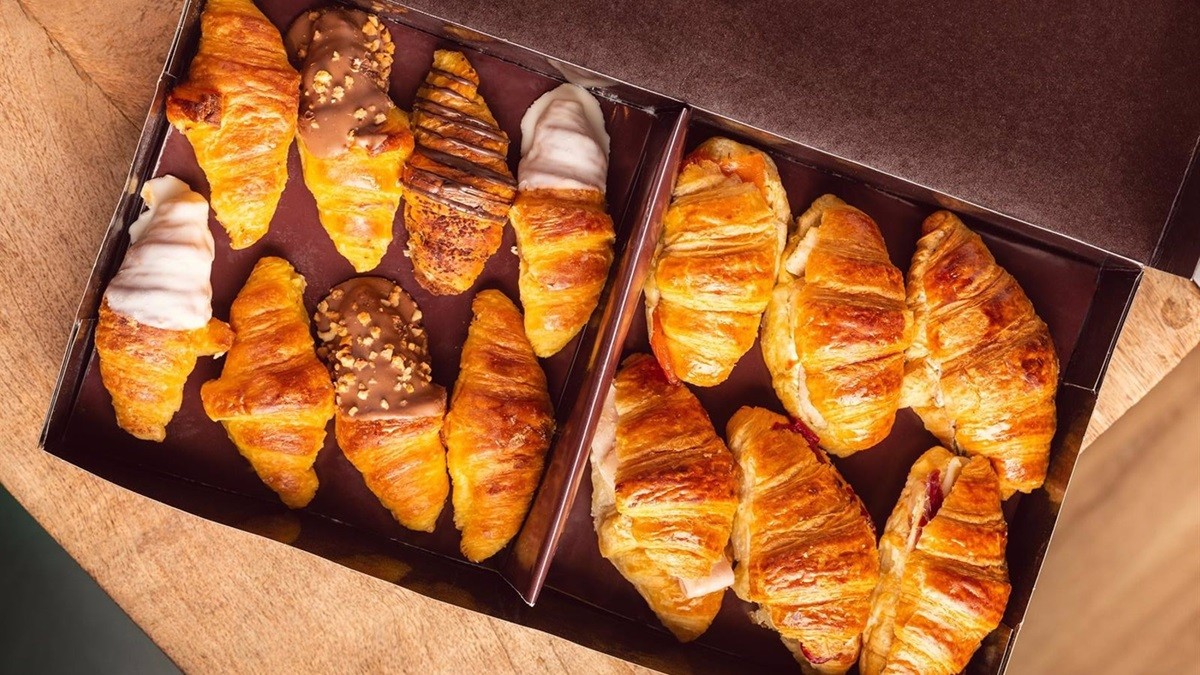Un jugador de futbol professional compra l'empresa Manolo Bakes