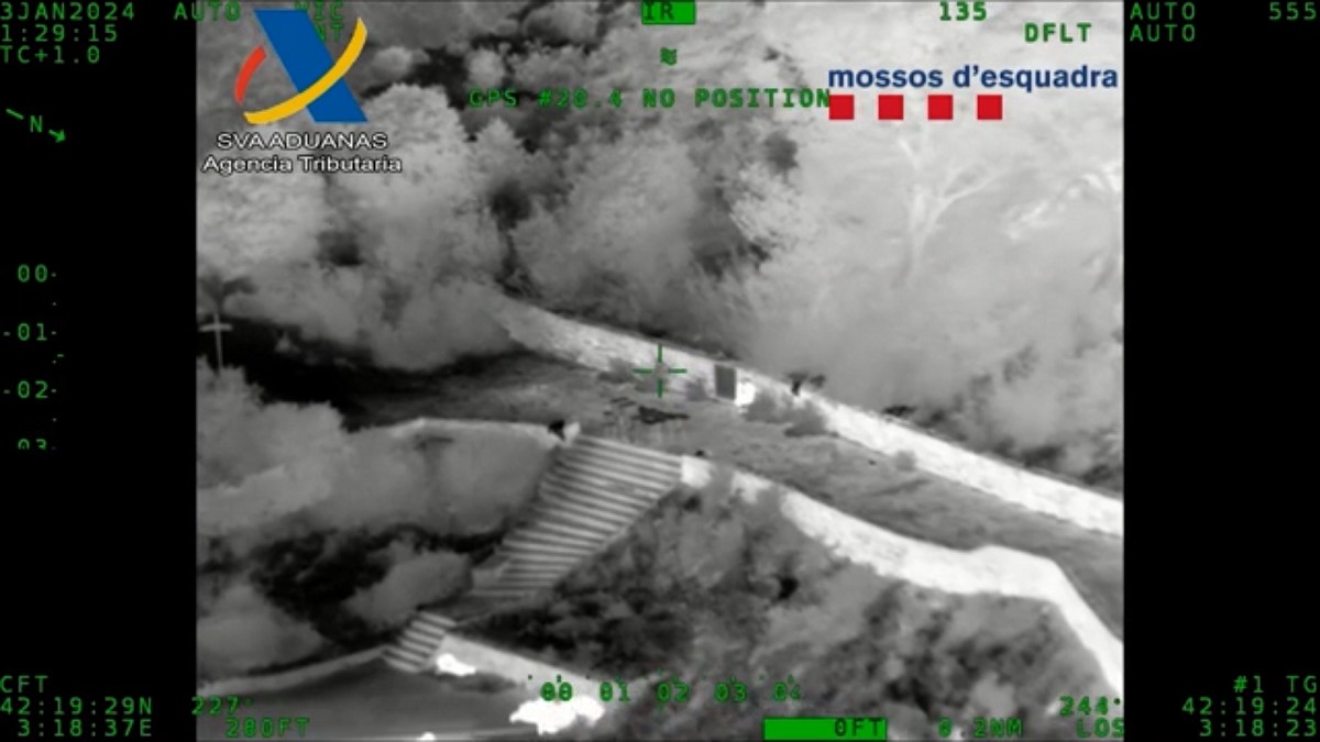 Intenten desembarcar tones de haixix a una cala del Cap de Creus... i es troben un dispositiu dels Mossos