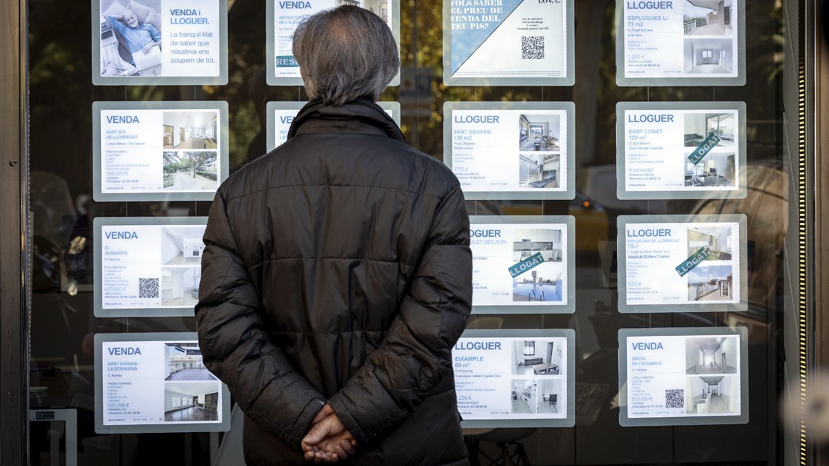 Pisos en venda i lloguer en una immobiliària en el barri del Eixample - Hugo Fernández