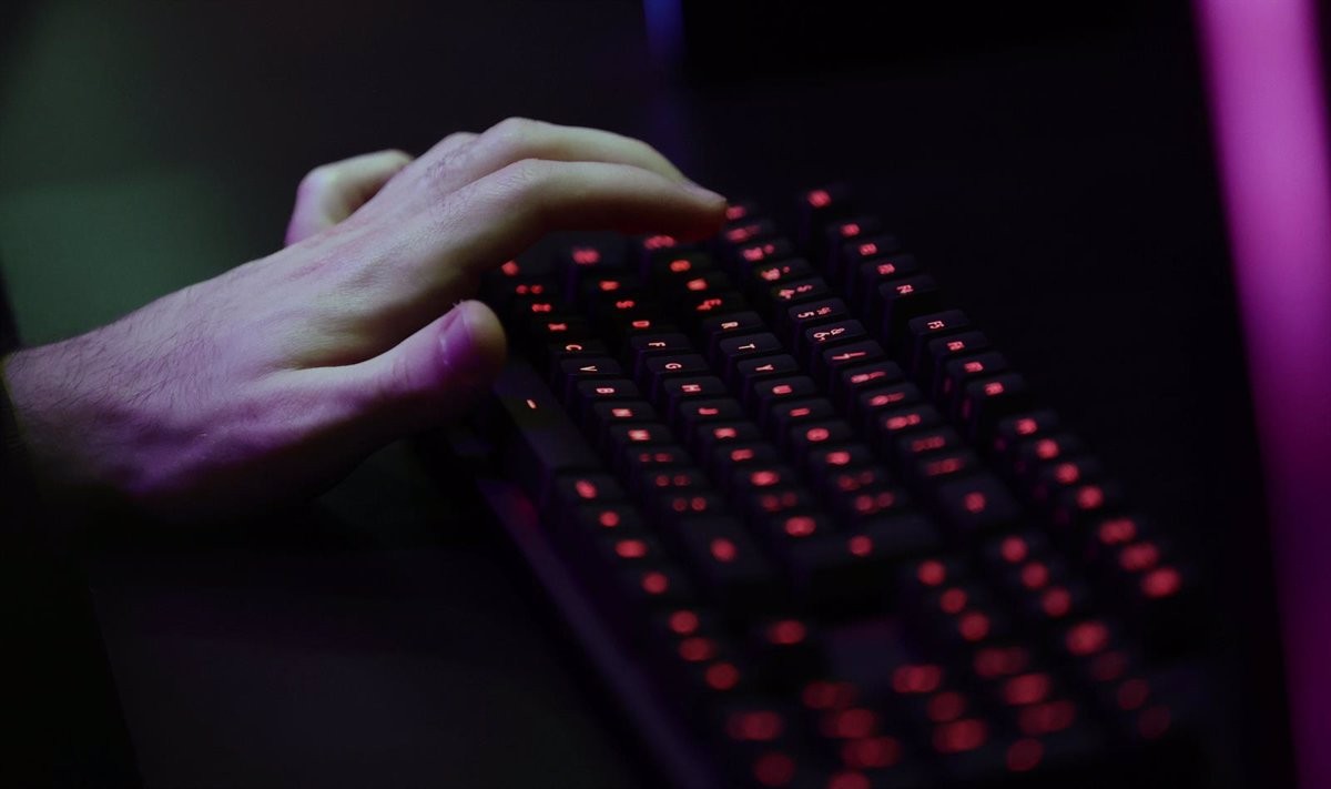 Accedir a material pornogràfic serà molt més difícil per als menors