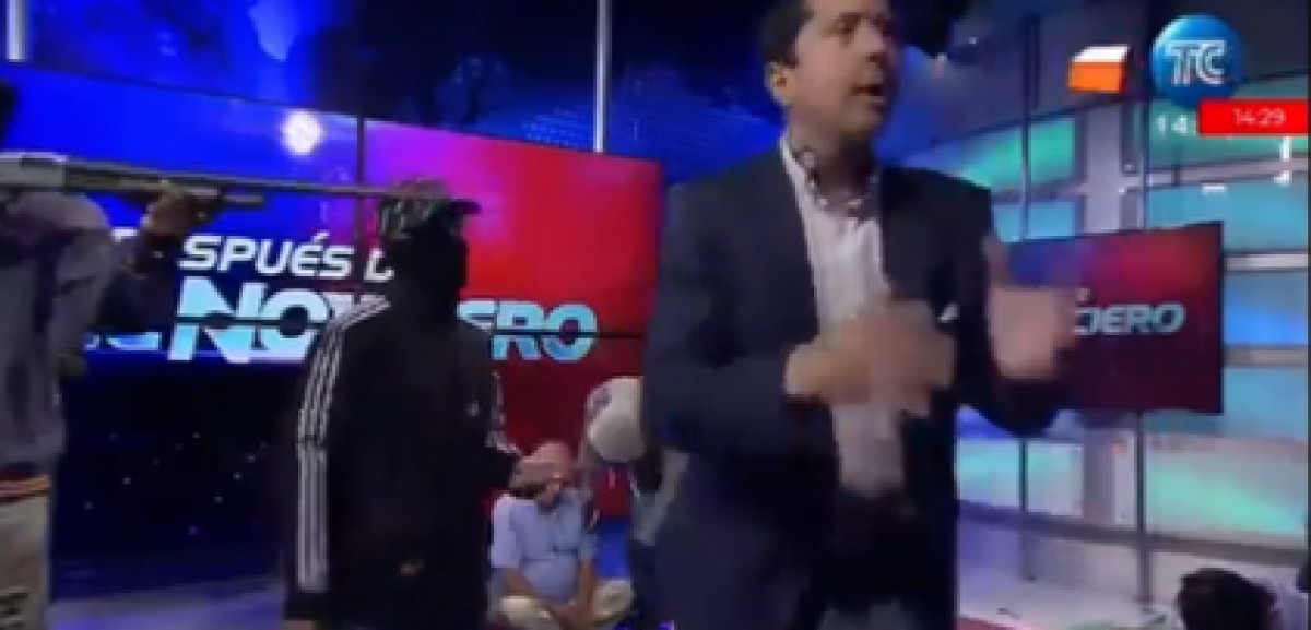 Encaputxats assalten televisió Equador - Xarxes