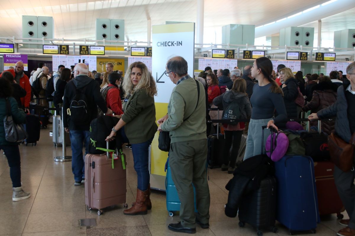 La vaga d'Iberia s'acarnissa amb Barcelona: El Prat, un dels aeroports amb més problemes