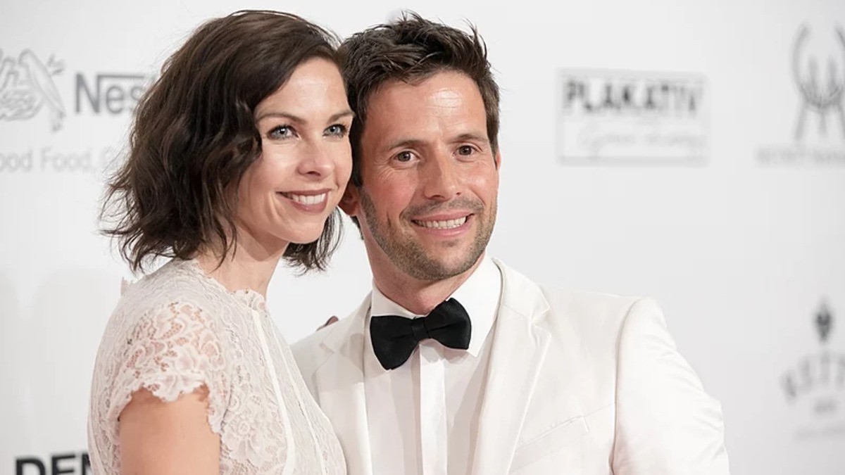Mor l'actor Christian Oliver amb les dues filles en un accident d'avioneta