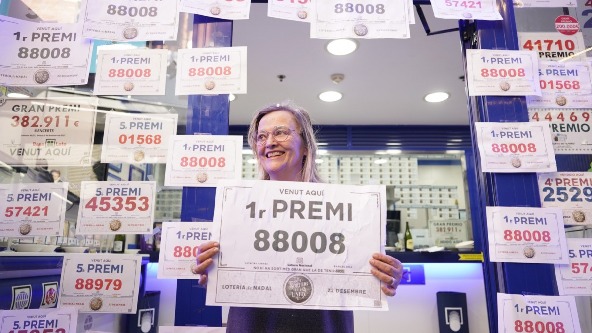 La loteria de Nadal deixa una pluja de milions d'euros a Catalunya