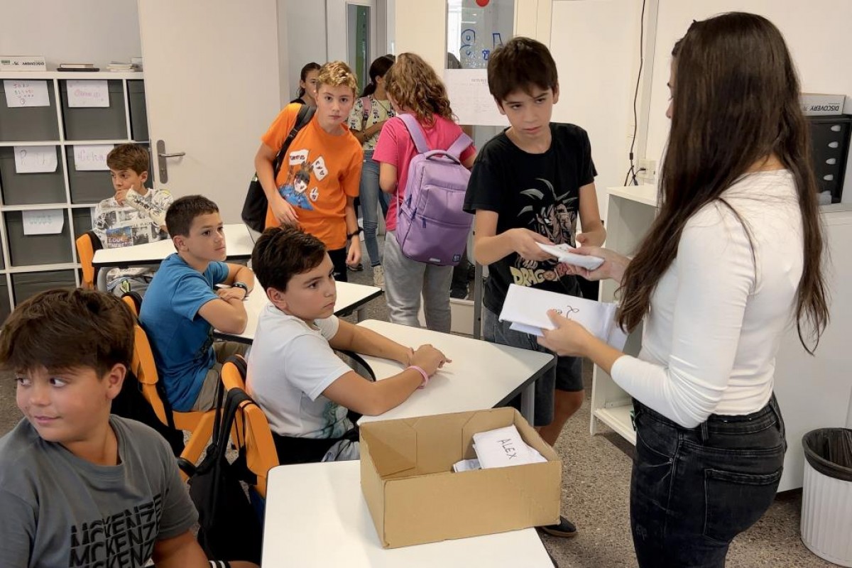 L'educació primària a Catalunya serà «lliure de mòbils» a inicis del curs 2024