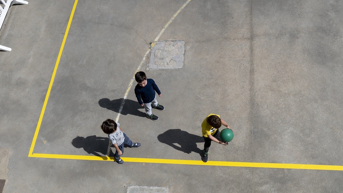 Un centre escolar de Barcelona elimina infantil i primària per la baixa natalitat