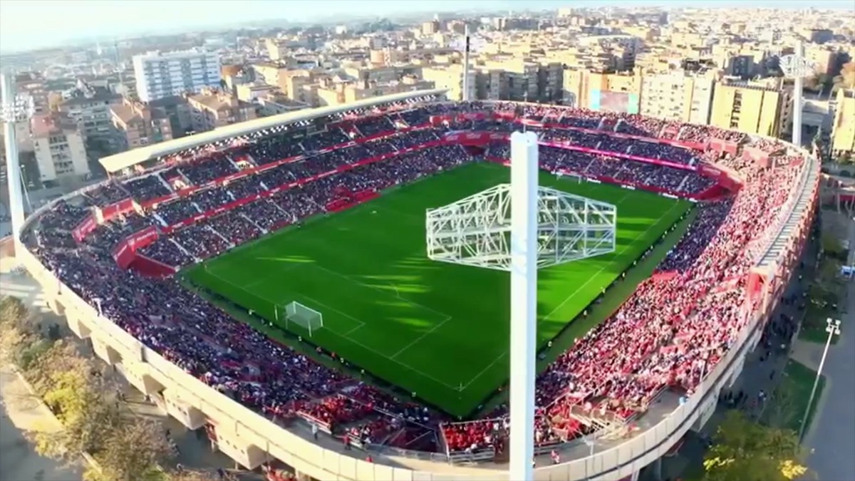 Ajornat un partit de Primera Divisió per la mort d'un aficionat a l'estadi