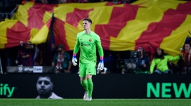 Ter Stegen tria passar per quiròfan i (per ara) es queda al Barça