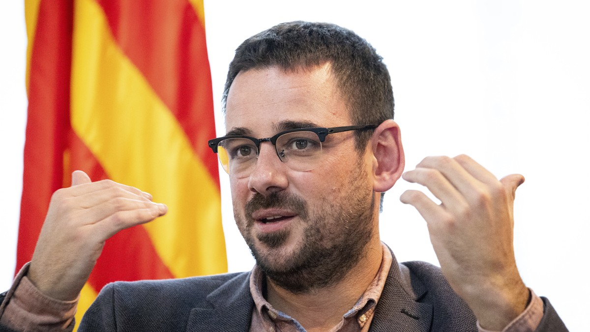 Lluc Salellas durant l'entrevista amb Nació - Hugo Fernández