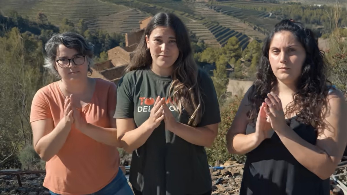 La pagesia del Priorat es reivindica amb aplaudiments plens d'ironia