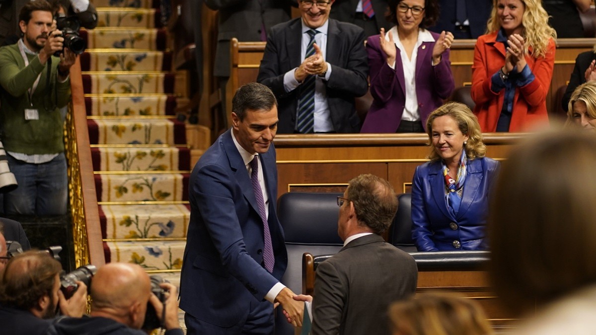 El PP retalla distàncies i empataria amb el PSOE, segons el CIS