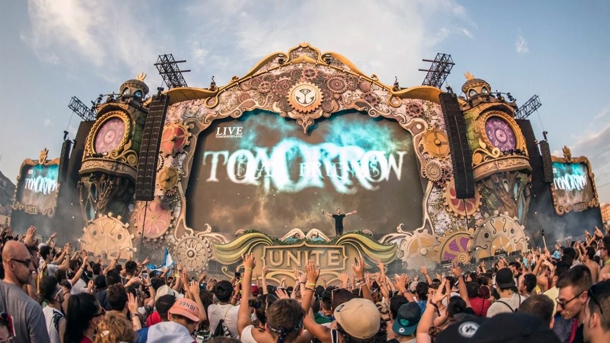 Es crema l'escenari principal del festival Tomorrowland a dos dies de començar