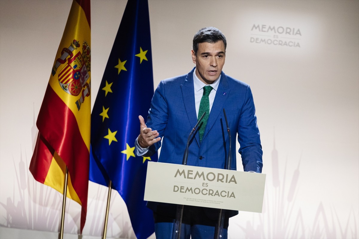 Sánchez defineix l'amnistia com el «camí correcte» davant la militància del PSOE