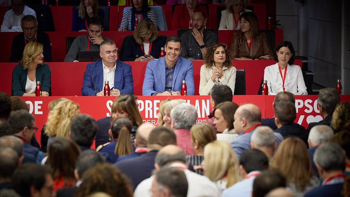 Sánchez defensa obertament l'amnistia però obvia ERC i Junts en la pregunta a les bases sobre el pacte