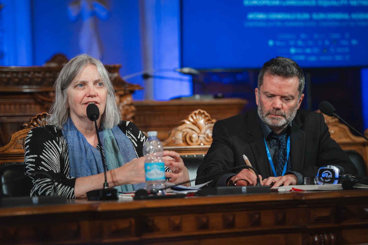 Elin Jones amb Davyth Hicks, secretari general de l'ELEN - Cedida