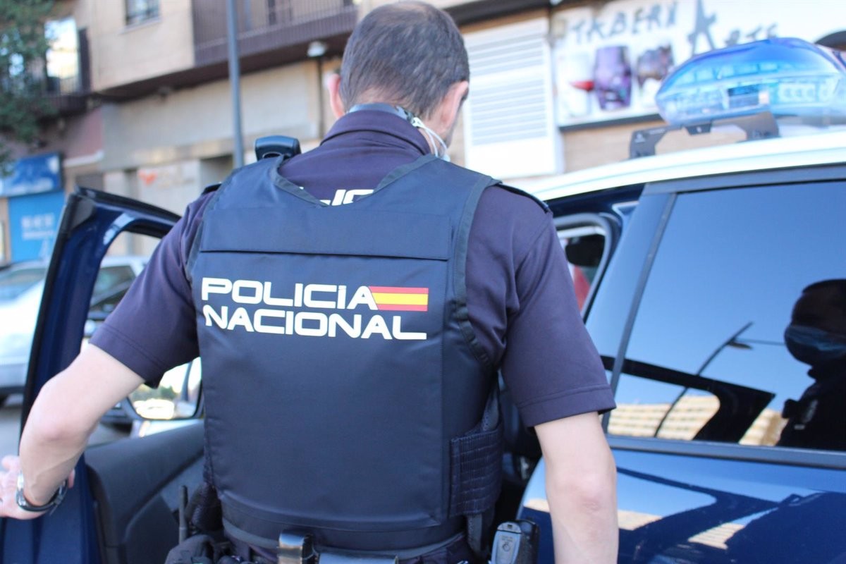 Detenen tres menors gihadistes a Barcelona i Madrid amb manuals per fabricar explosius