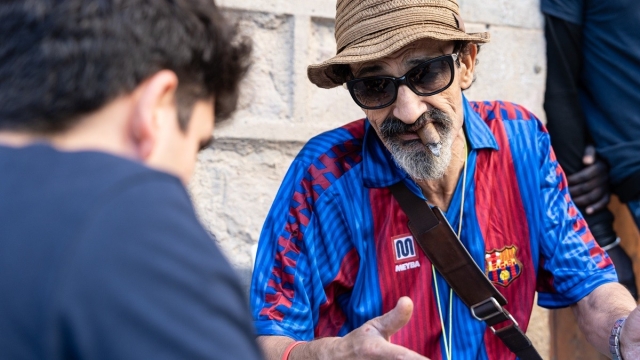 Volen menys català