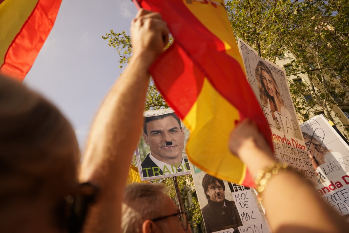 Manifestació del 8 d'octubre contra l'amnistia a Barcelona, en directe