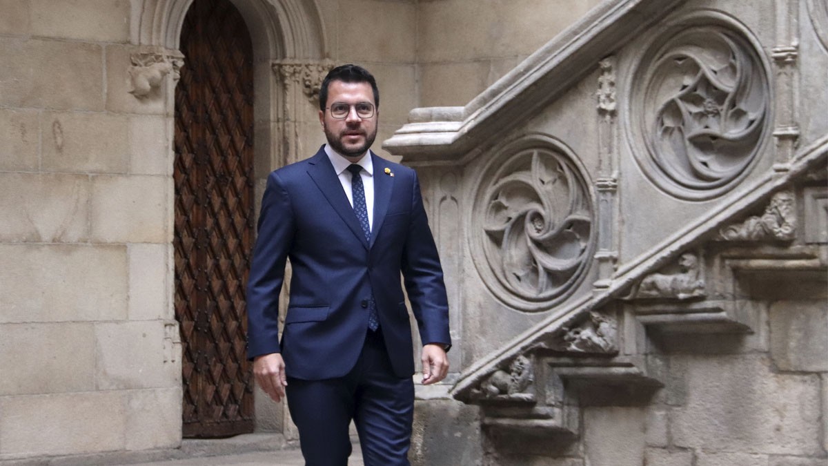 Aragonès defensa que «no es poden qüestionar els interlocutors» després del veto de Junts a Illa