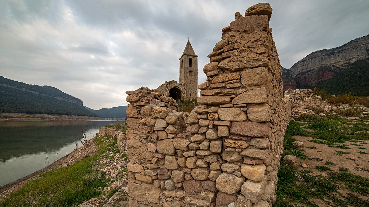 El nucli de Sant Romà de Sau s'abasteix amb l'aigua de camions cisterna perquè la del pantà no és apta