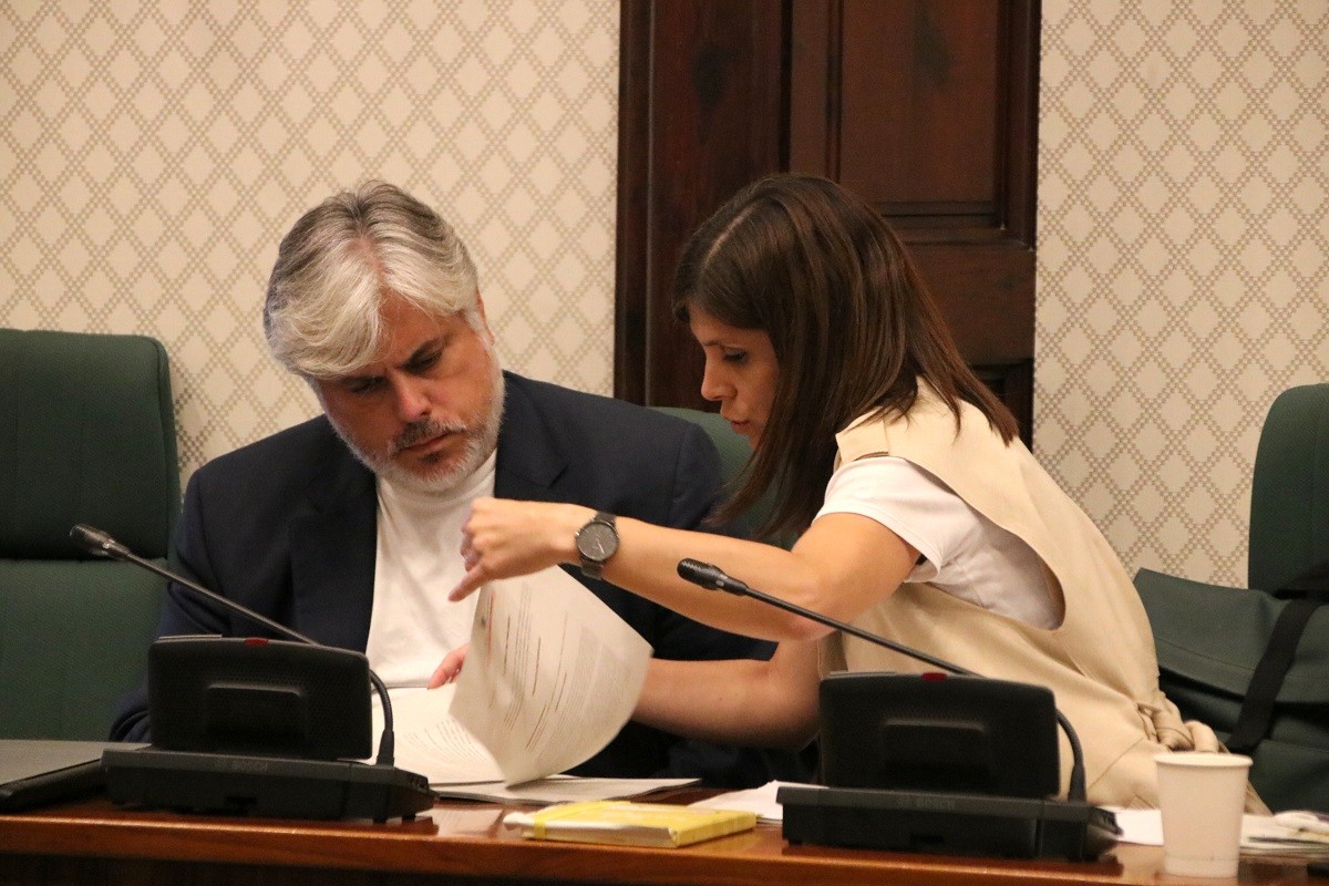 ERC i Junts condicionen la investidura de Sánchez a avenços en el referèndum