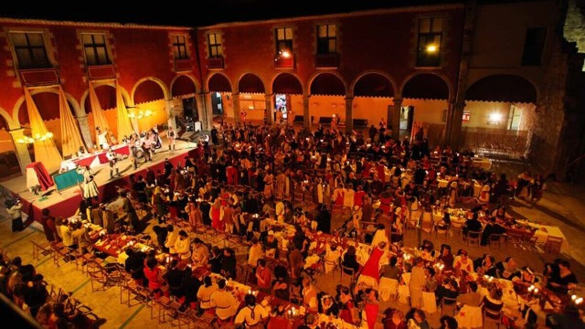 Brot de salmonel·losi amb 48 persones afectades en un sopar popular a Castelló d'Empúries