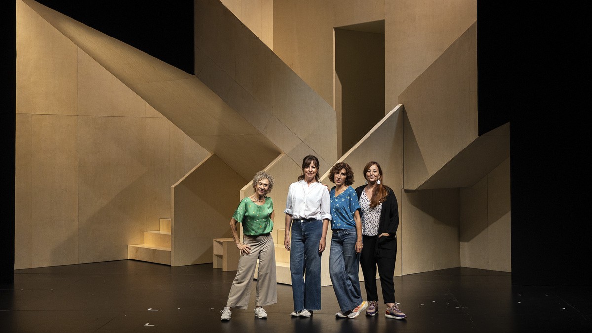 T de Teatre - Hugo Fernández 