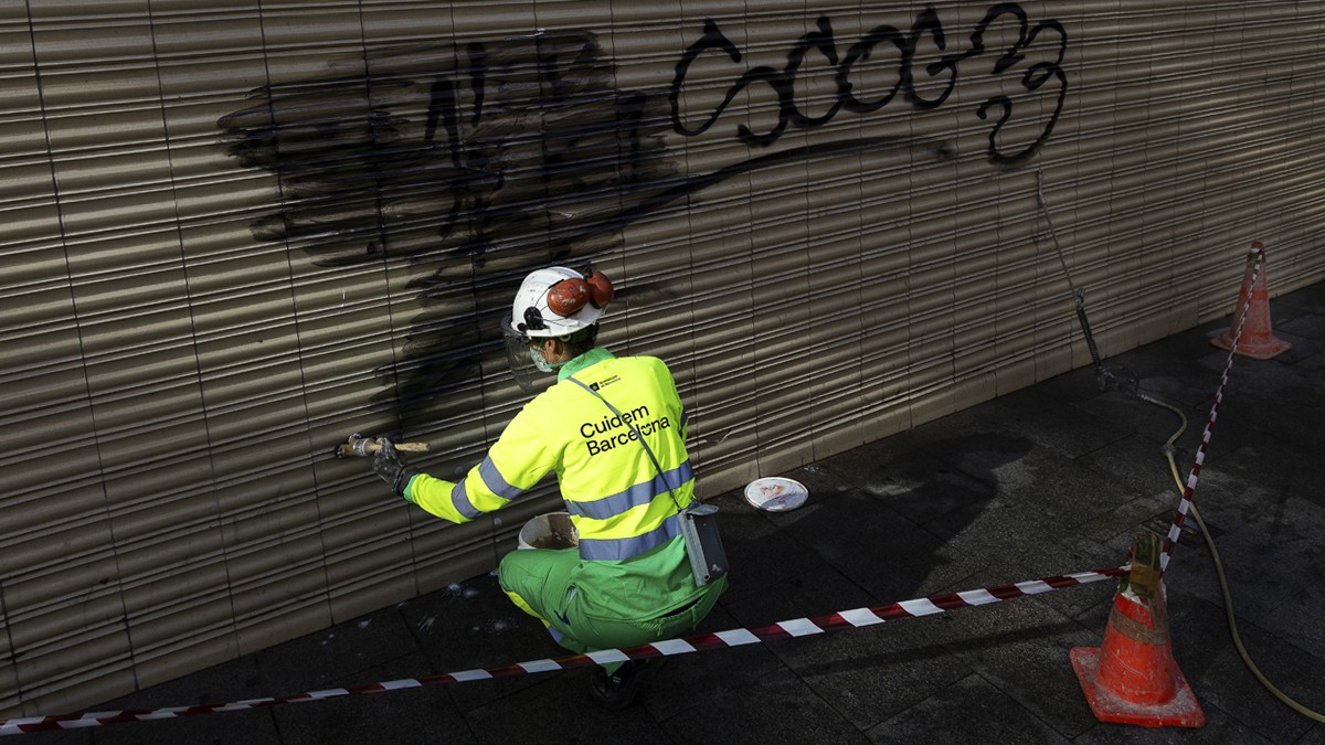 Barcelona imposa 7.500 multes per consum d'alcohol al carrer, un 36% més que l'estiu passat