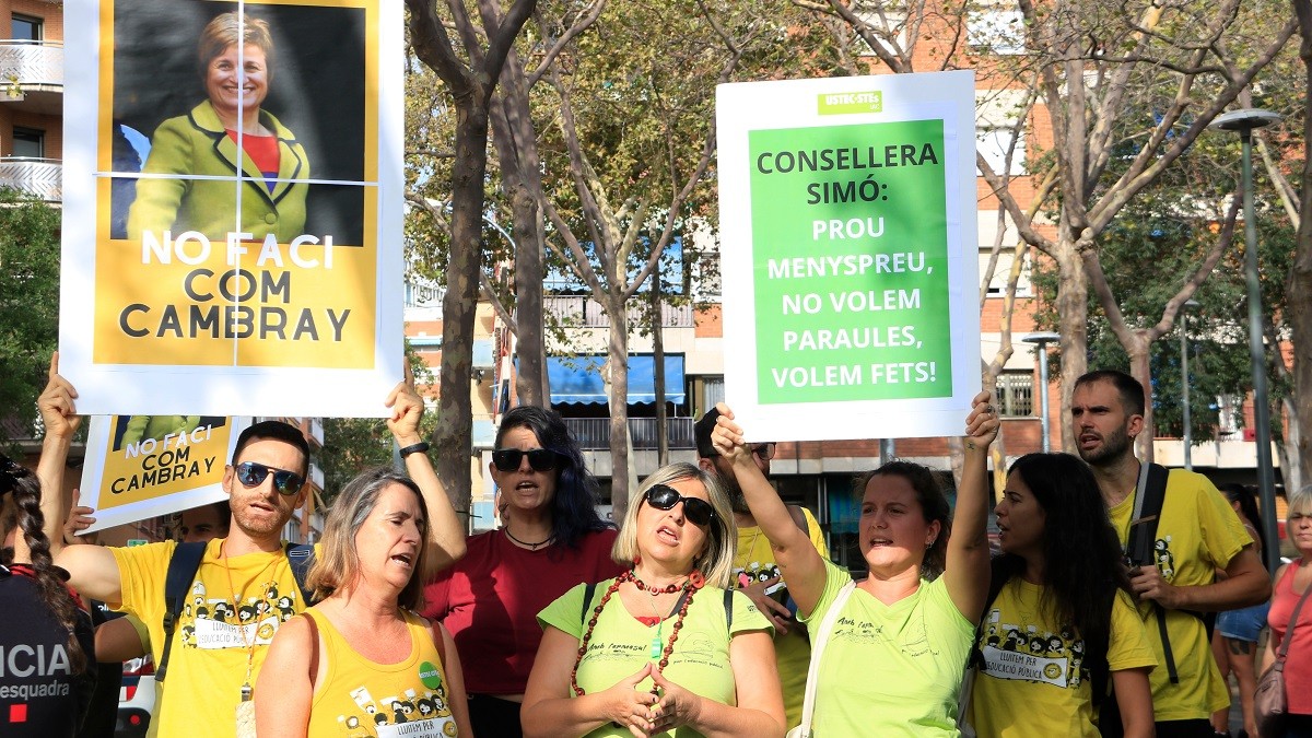 Fracassa la vaga de mestres del primer dia de curs: menys d'un 1% de seguiment