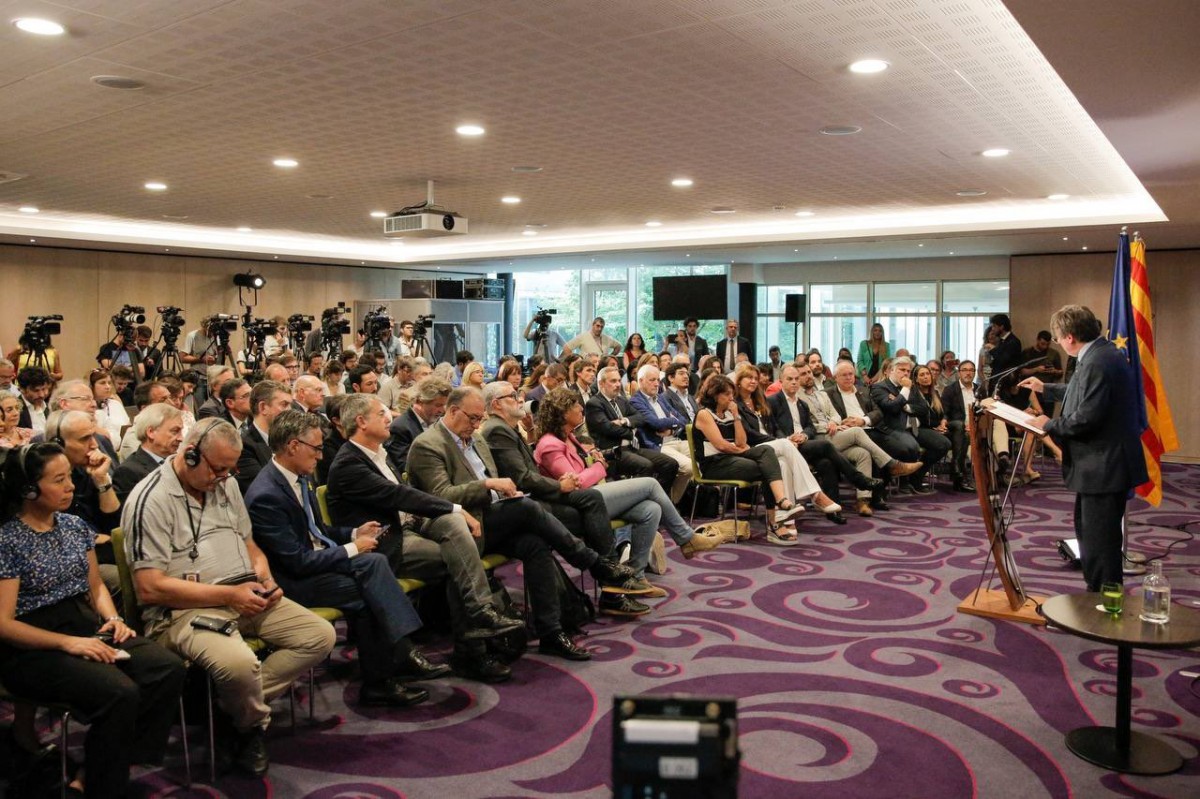 «Sánchez s'enfronta a l'ultimàtum català»: les condicions de Puigdemont, a la premsa internacional