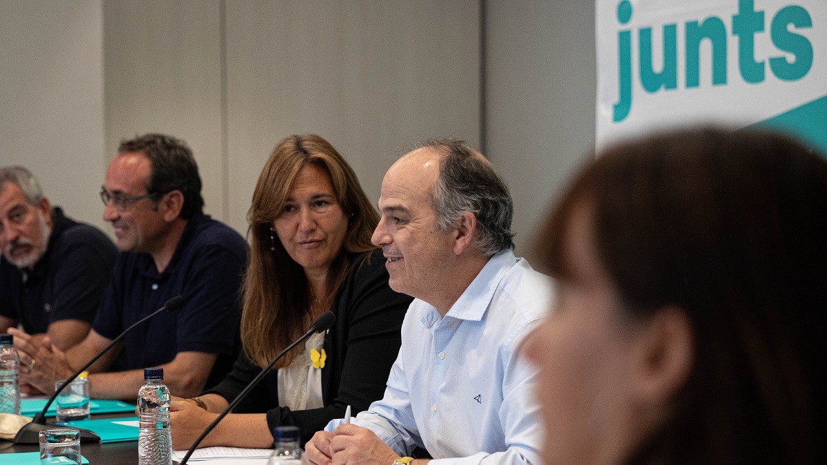 Junts deixa el front de Madrid en mans de Puigdemont i crea una nova direcció restringida