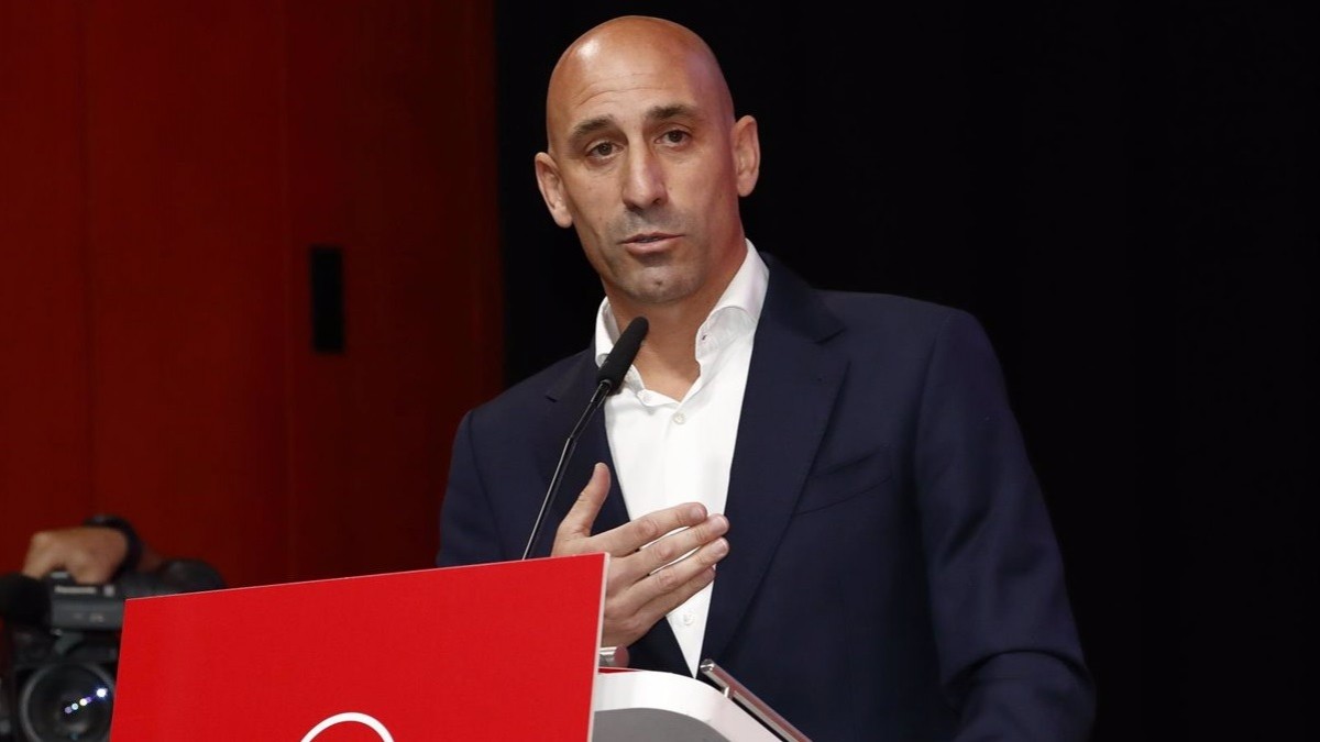La FIFA inhabilita Luis Rubiales durant tres anys