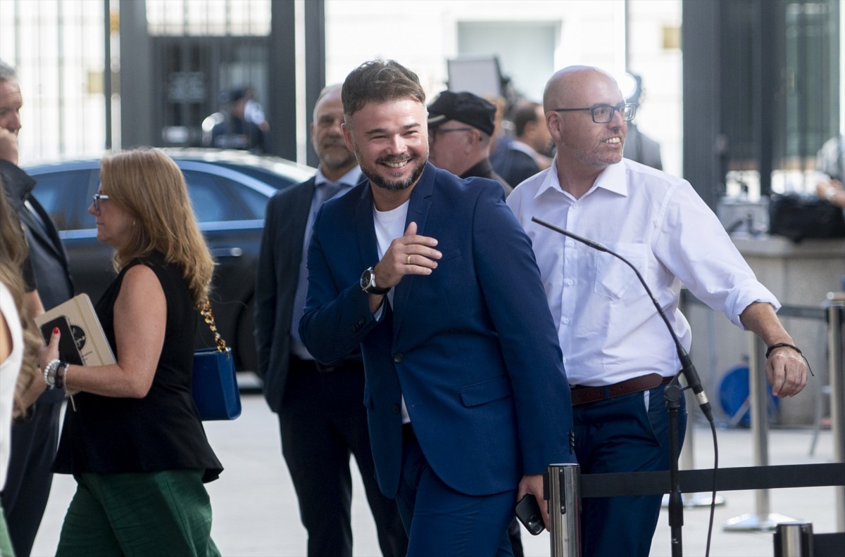 ERC plantarà el rei en la ronda de contactes per la investidura