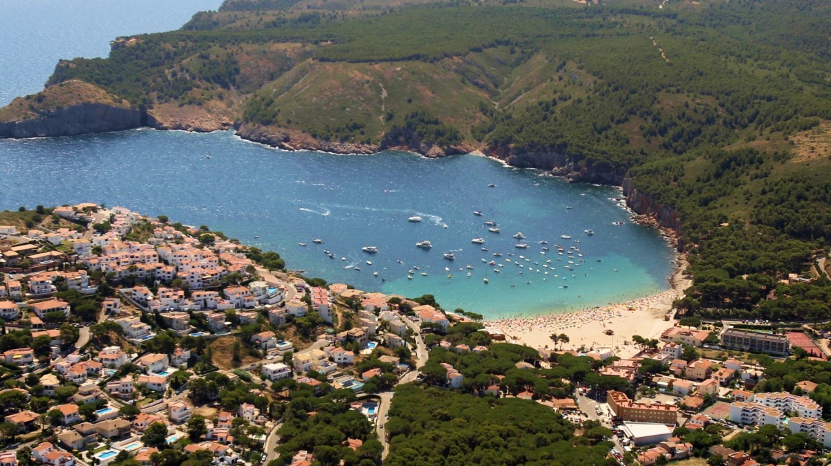 Cala Montgó: una de les platges més boniques i accessibles de la Costa Brava