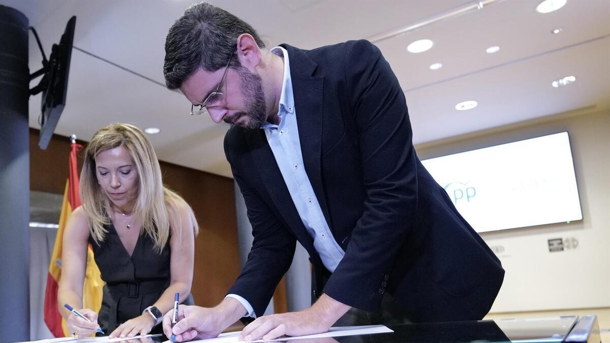 El PP i Vox també posen la proa contra el català a l'Aragó