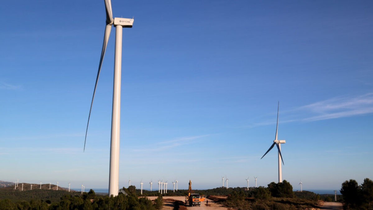 Llum verda a l'ampliació del parc eòlic Colladetes del Perelló