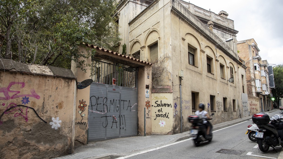 Imatge d'arxiu de la façana posterior de Can Raventós - Hugo Fernández 